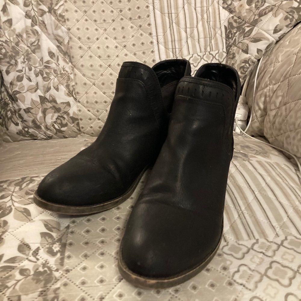 Women’s booties